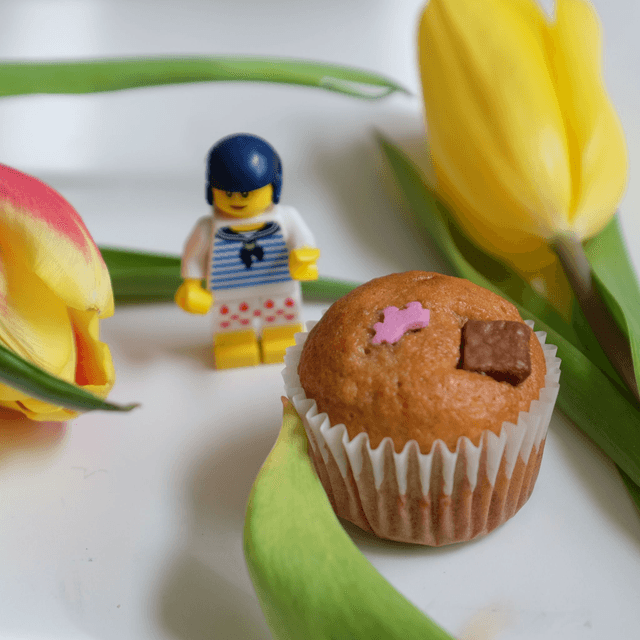 Mini banana chocolate cupcake