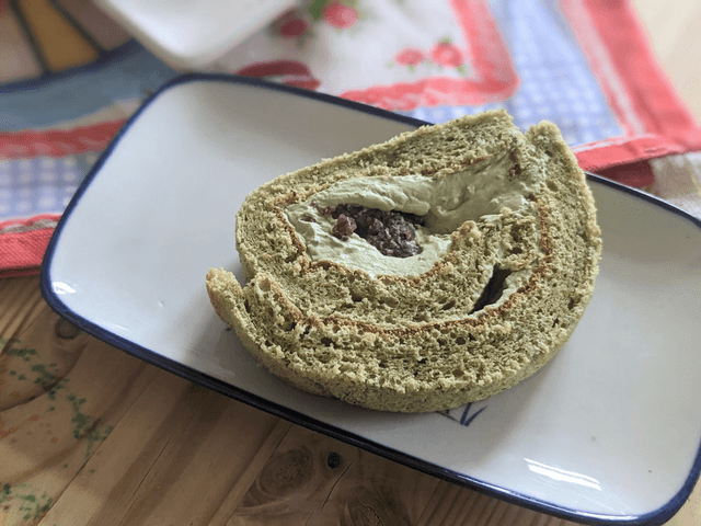 Fresh cream matcha roll with red bean paste