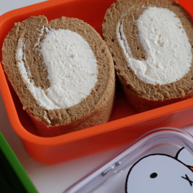 Fresh cream coffee roll