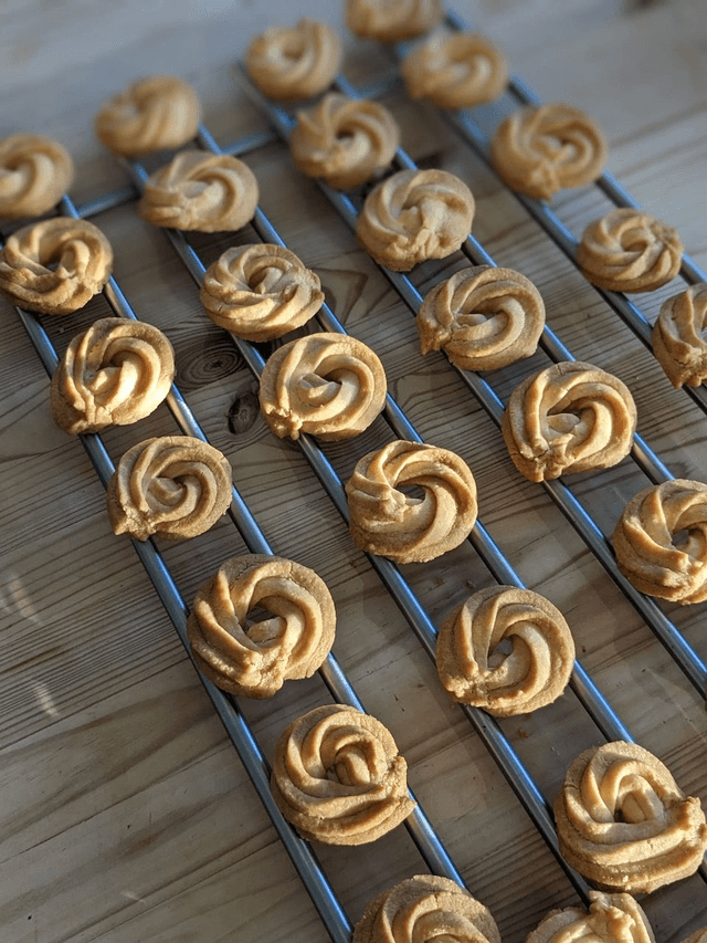 Butter swirl biscuits